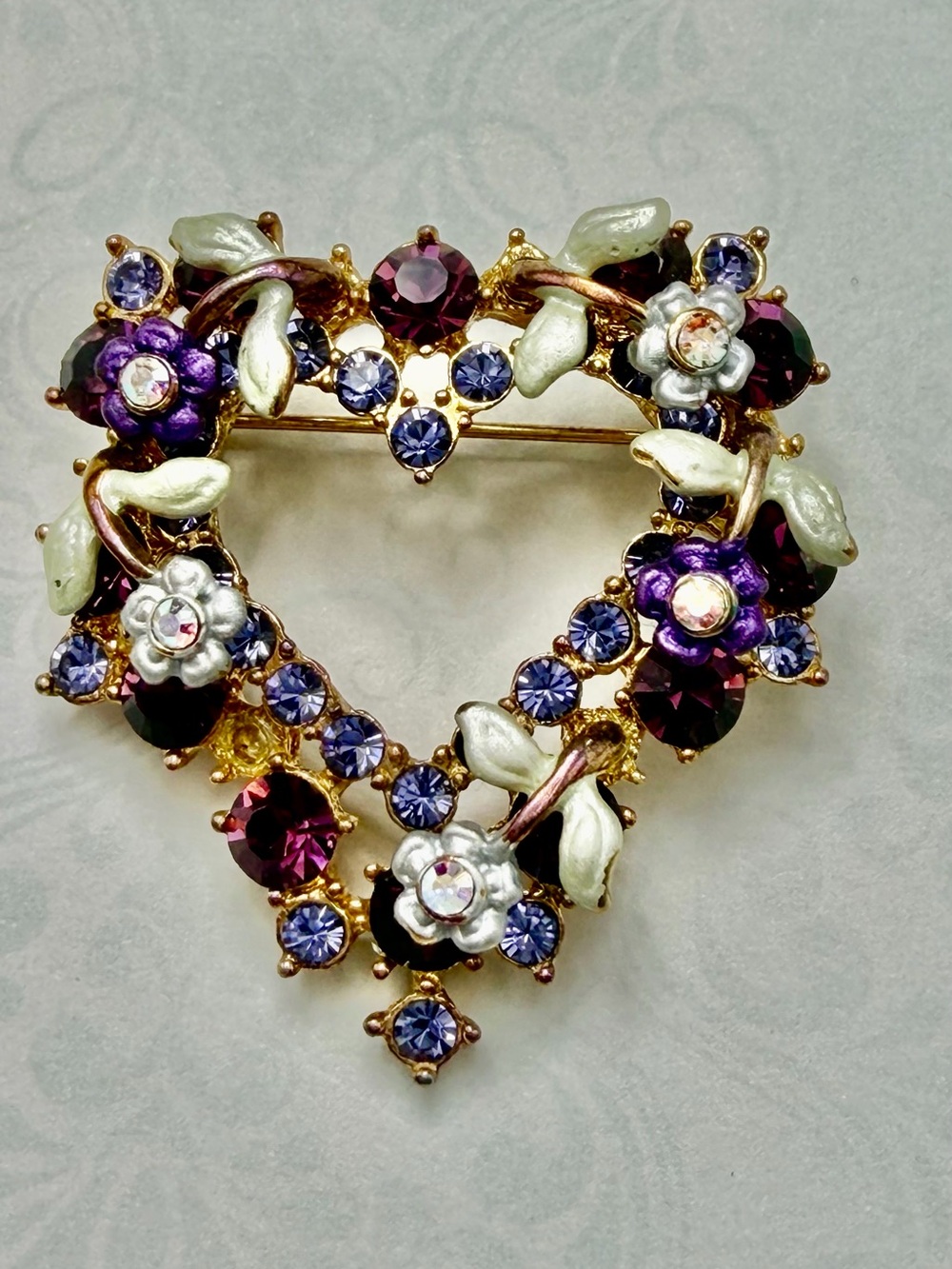 Vintage Floral Heart Brooch with Purple and White #cz716